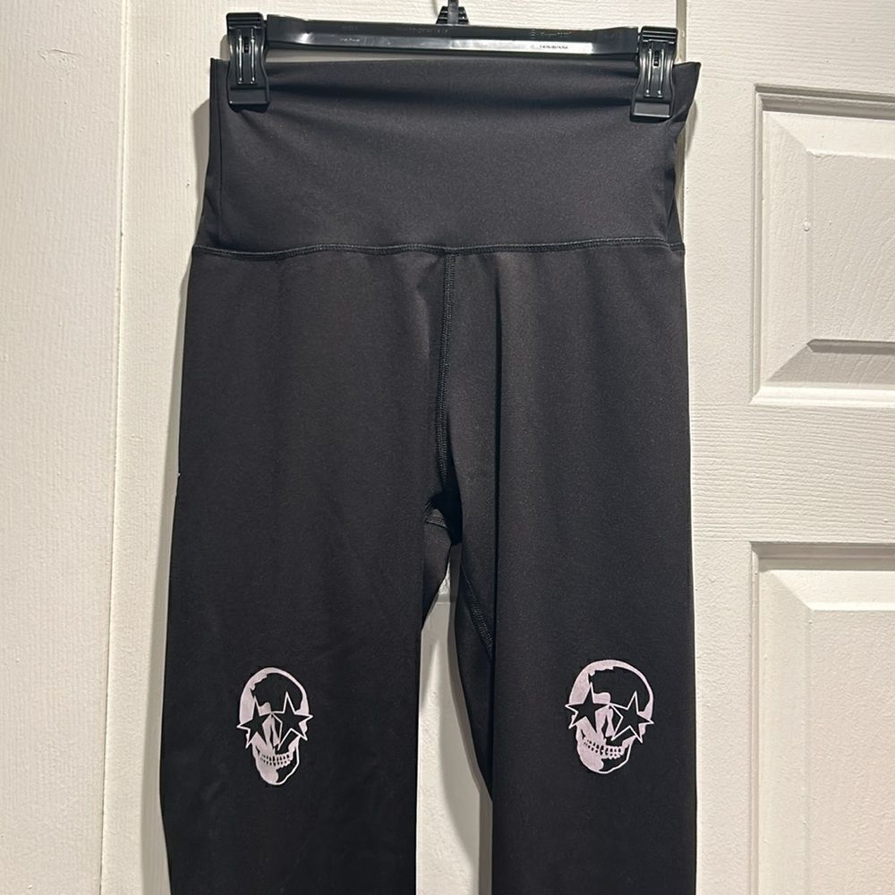 CHRLDR Black Leggings with White Skulls, Size Large - Picture 2 of 9